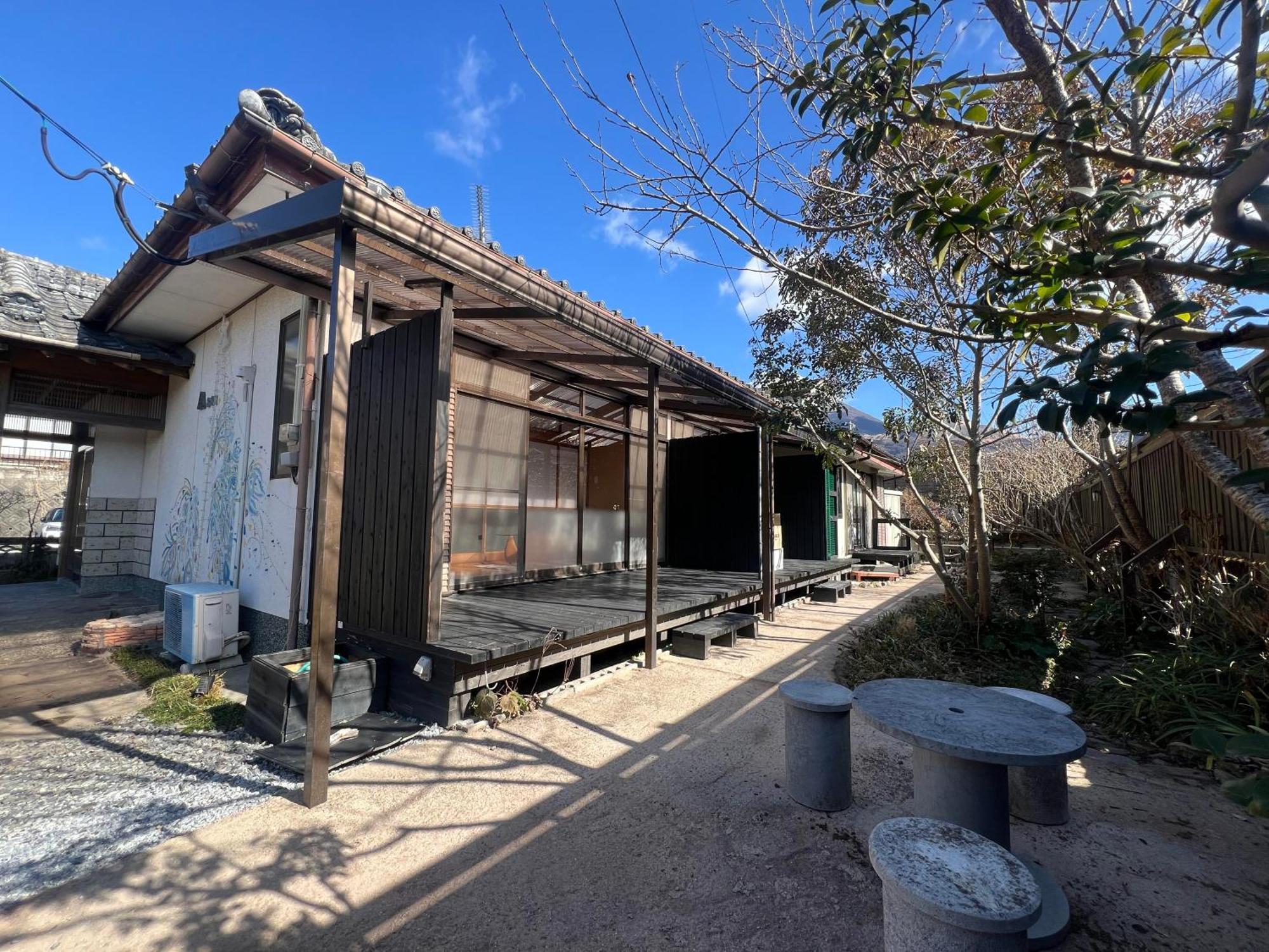 Assi House Hotel Yufu Exterior photo